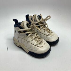 Jordan jumpman high top sneakers size 4